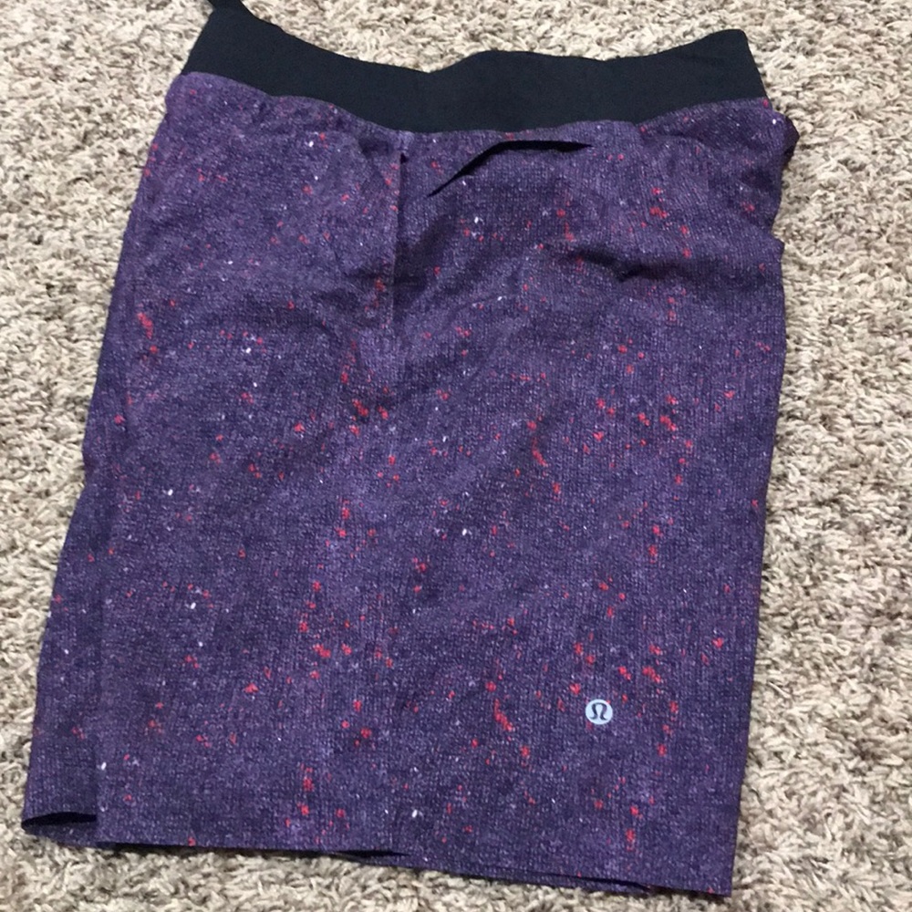 Lulu men’s shorts size M